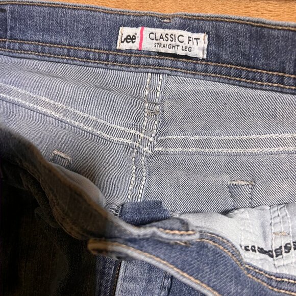 Lee Women 16 Petite Denim Blue Classic Fit Straight Leg 5 Pocket Jeans (V) - Picture 5 of 8
